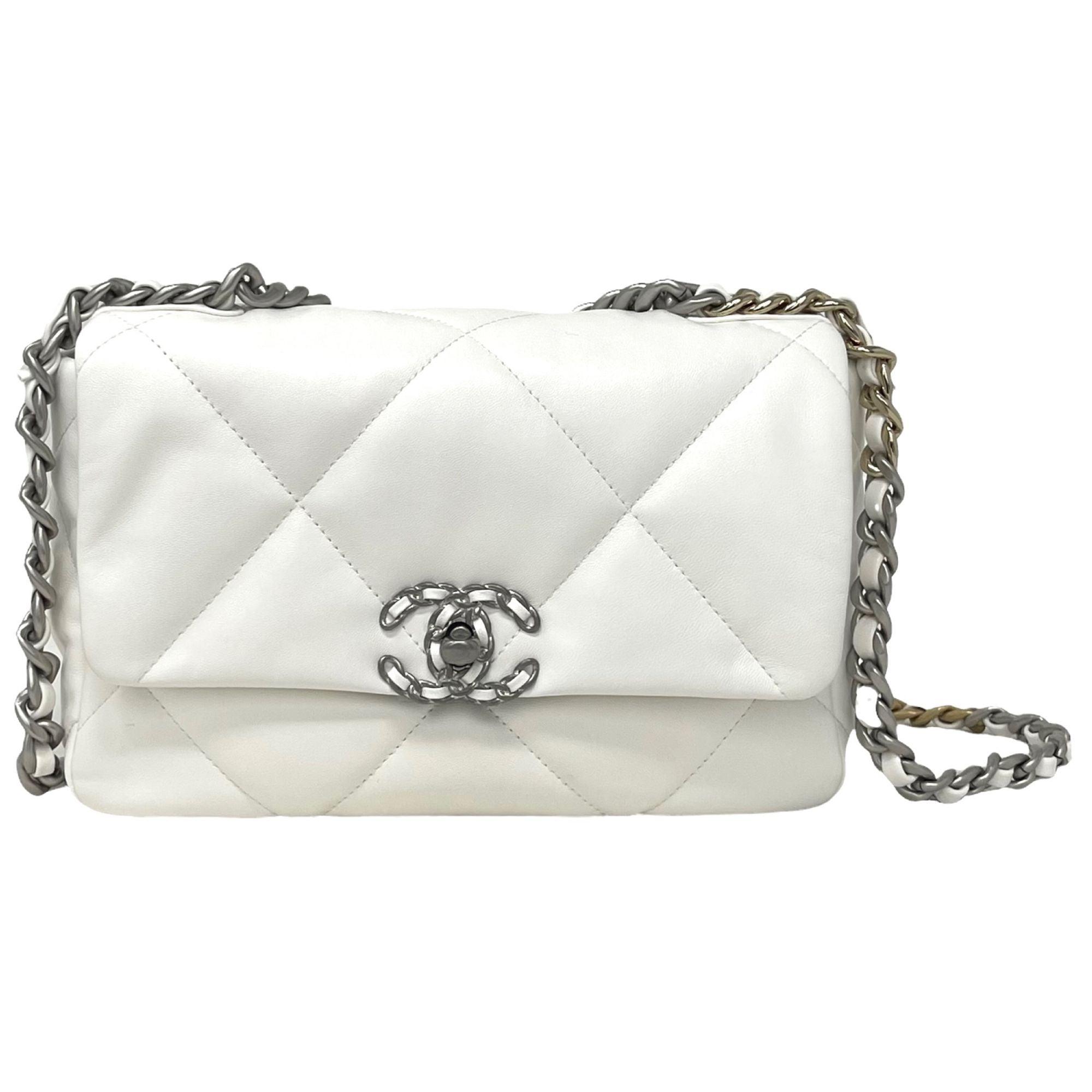 NEW Chanel White Small 22S Flap/Crossbody Shoulder Bag