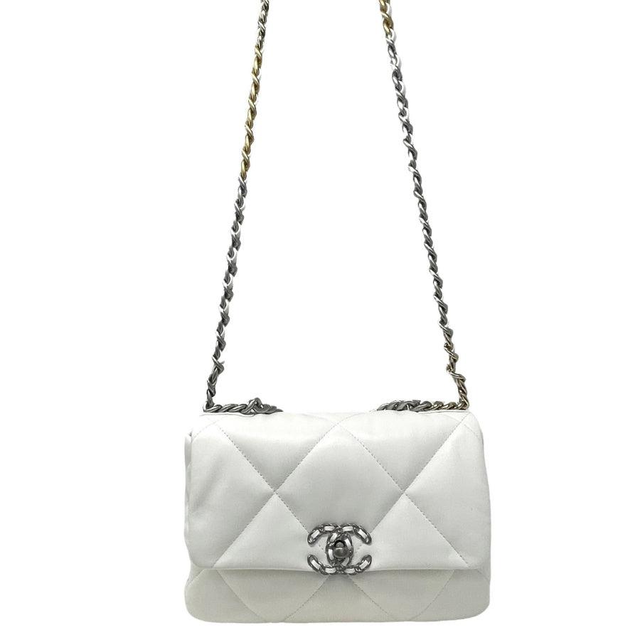 NEW Chanel White Small 22S Flap/Crossbody Shoulder Bag