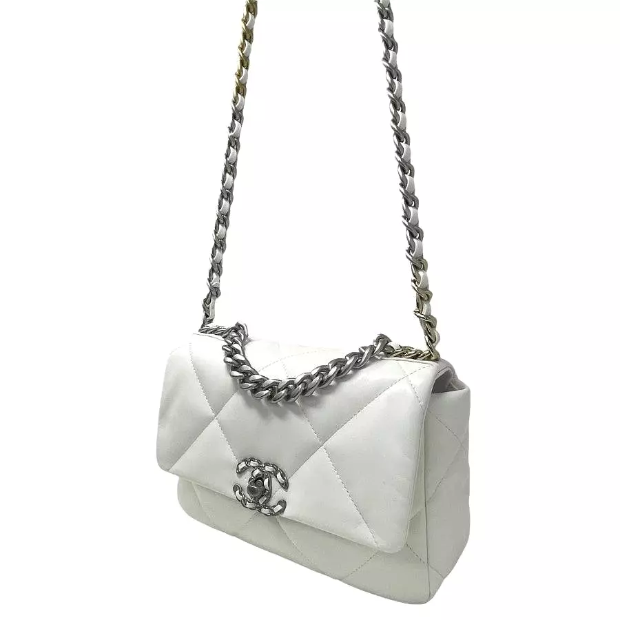 NEW Chanel White Small 22S Flap/Crossbody Shoulder Bag