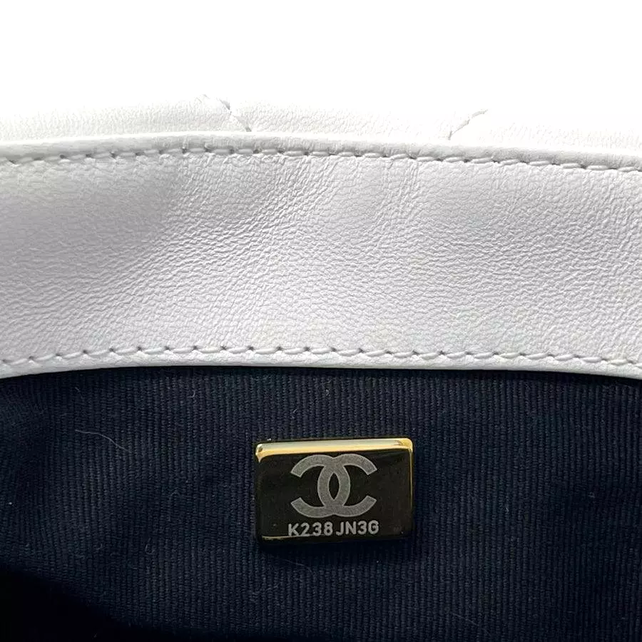 NEW Chanel White Small 22S Flap/Crossbody Shoulder Bag