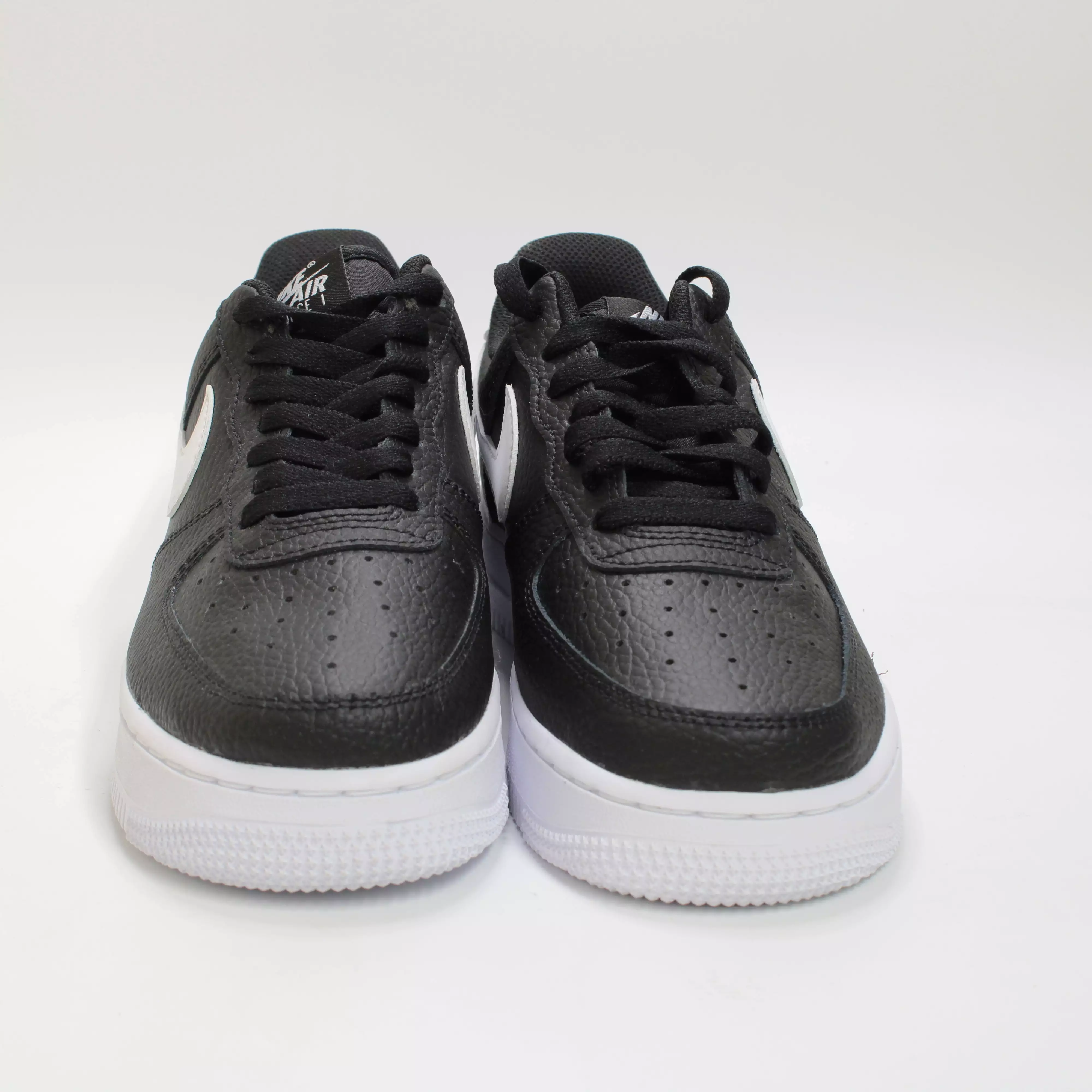 Nike Air Force 1 07 Black White Trainers