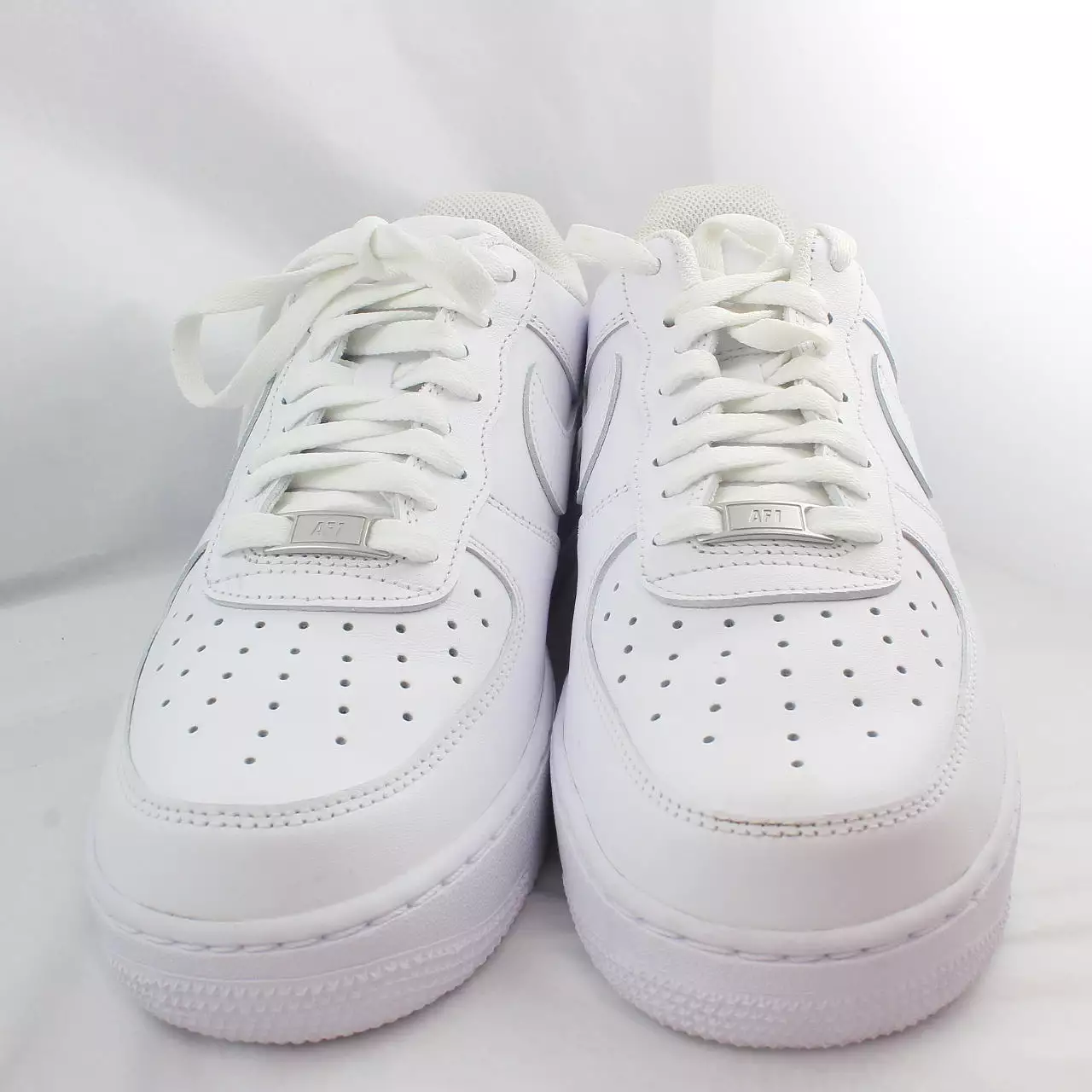 Nike Air Force 1 07 White Trainers