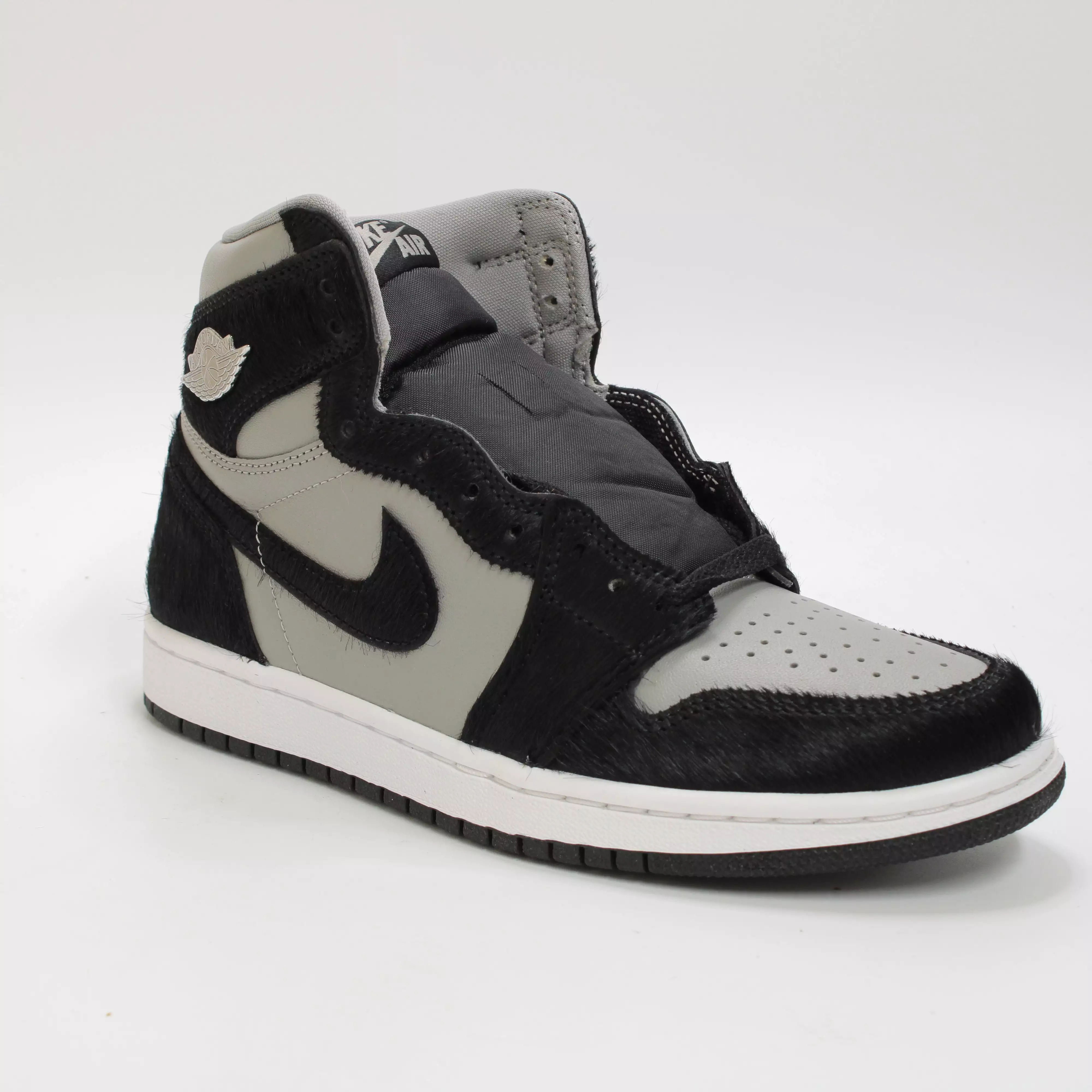 Nike Air Jordan 1 Retro Hi Medium Grey Black White Trainers