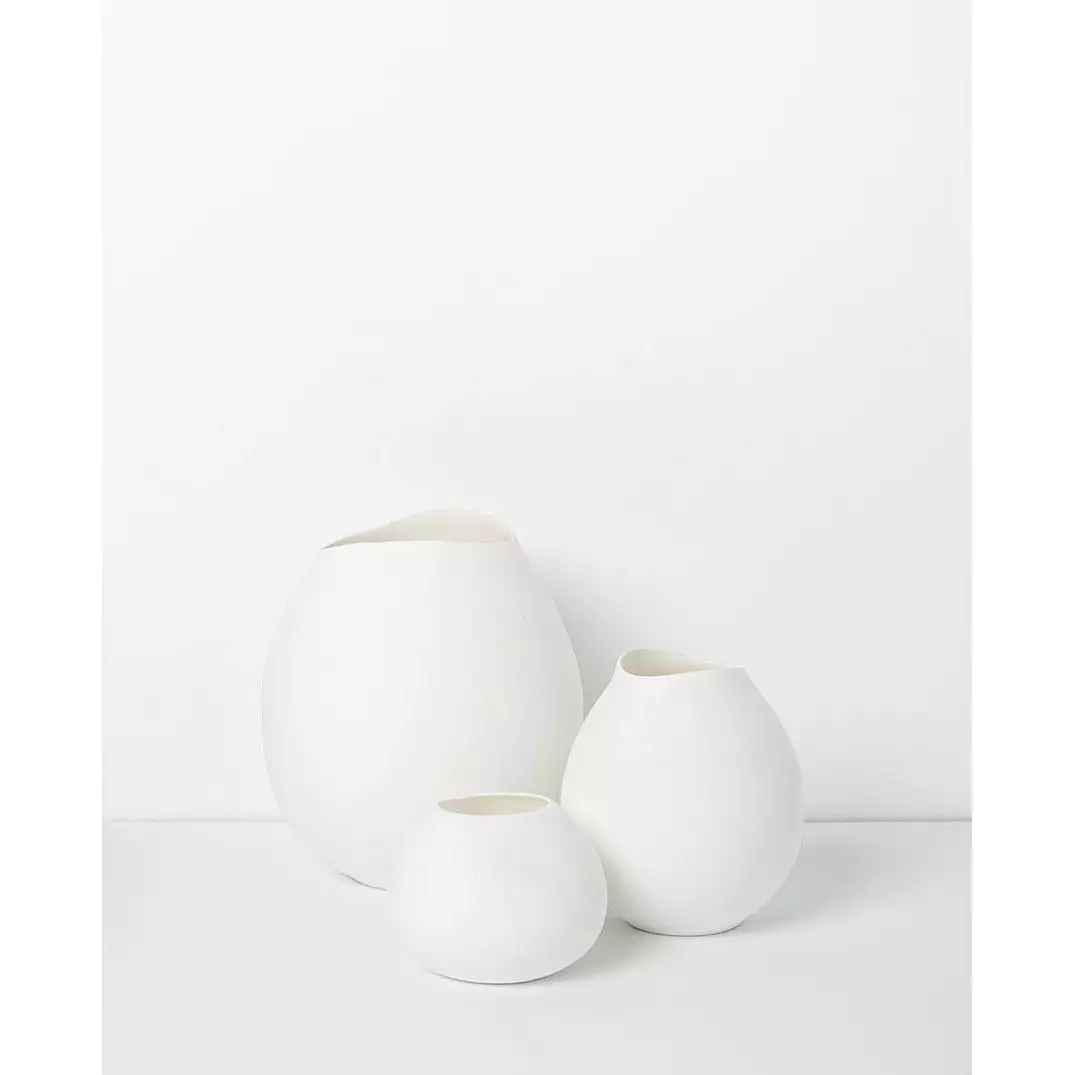 Papaya- White Small Vase