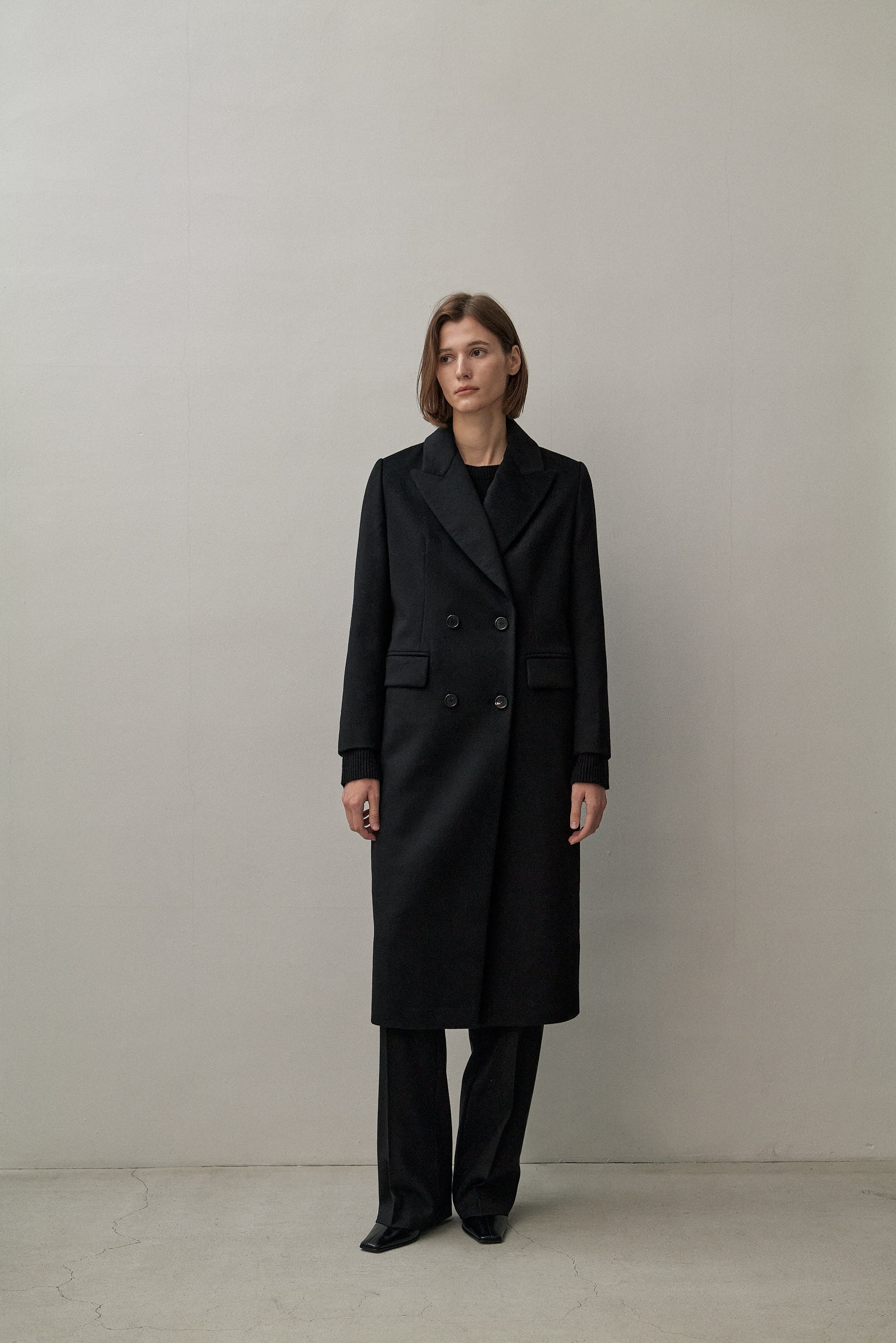 THE NEW YORK COAT- BLACK